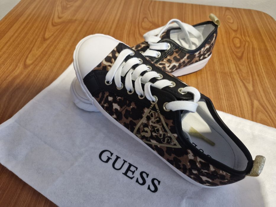 Tenisi Guess animal print