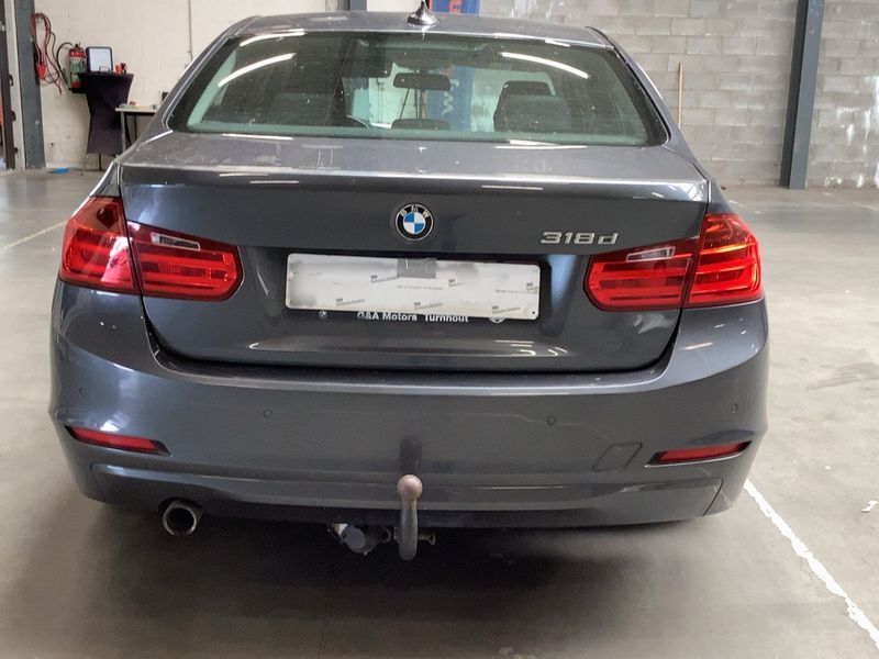 BMW 3er 318d Lounge 2013