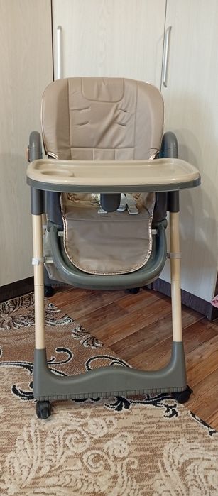 Продам стульчик для кормления