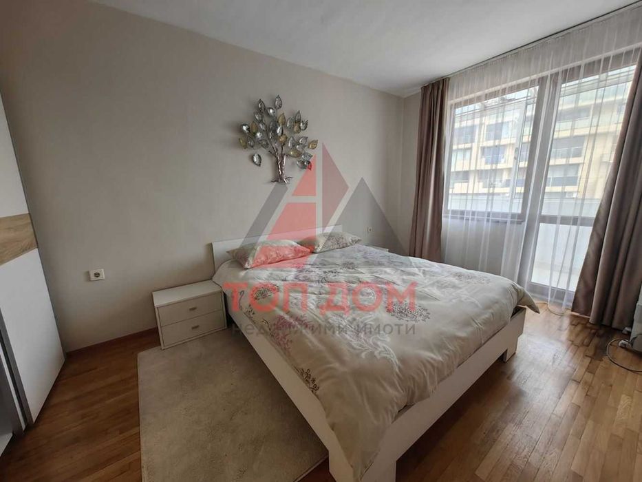 Дава се под наем Тристаен апартамент в Варна, Център - 135 кв.м за 1000 € - Снимка #11