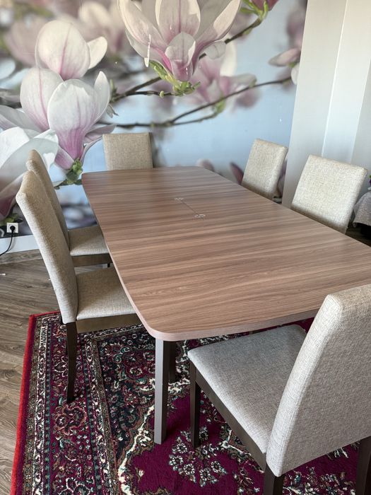 Продам стол в хорошем состоянии