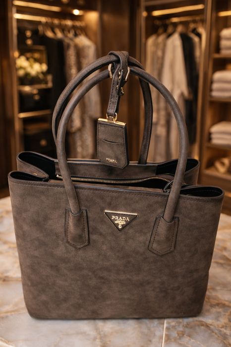 PRADA MILANO 1913 кожена чанта - 595 лв лв