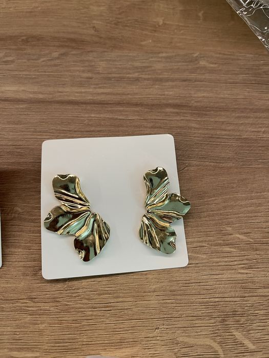 Красиви дамски обеци за всеки повод