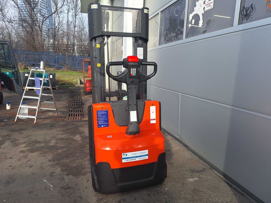 Електрически стакер Toyota SWE120 - 750 м.ч. - 3700 mm