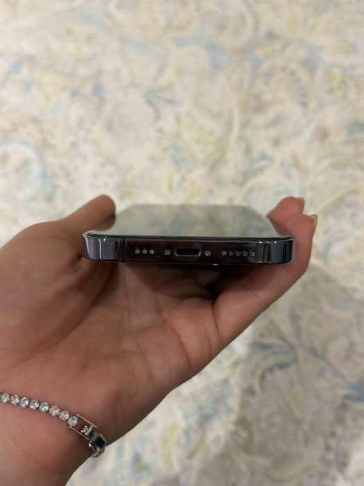 Продам айфон 14про 256гб