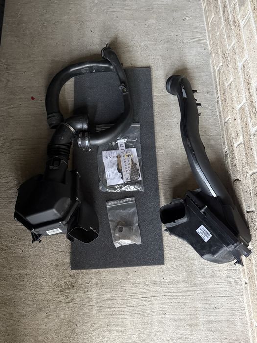 BMW M4 / M3 S55 OEM Intake System – Complete Set (F80 / F82 / F83)