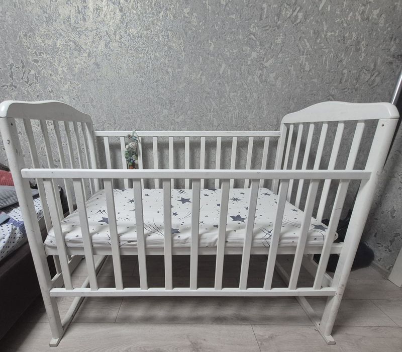 Детская кровать б/у