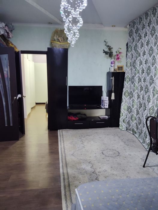 Продам уголок для телевизора!