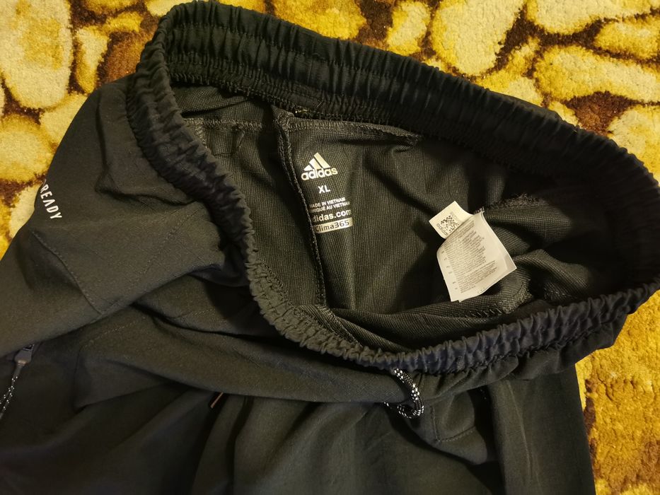 Pantaloni Adidas Slim S hoka adidas salomon on cloud saucony nike