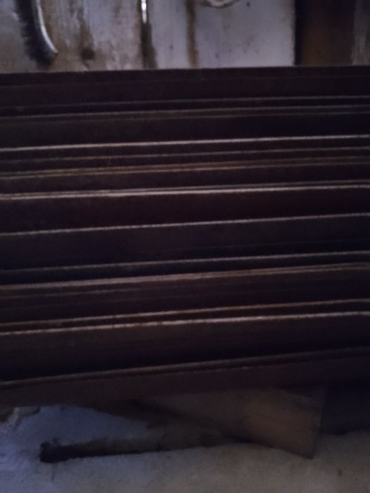 Vând stâlpi de fier