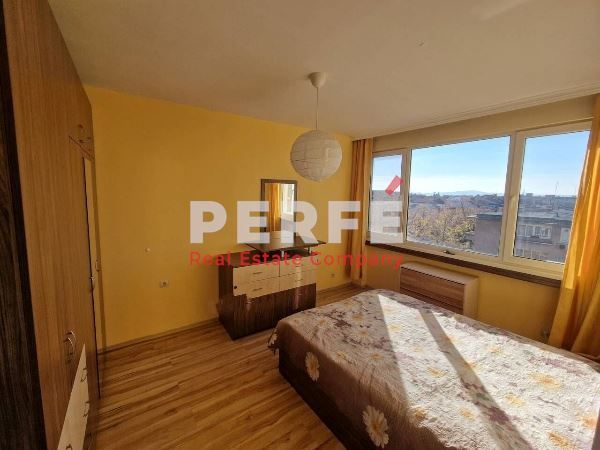 Дава се под наем Тристаен апартамент в Бургас, Център - 74 кв.м за 331.5 € - Снимка #3