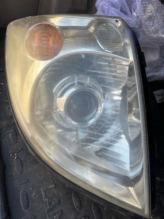 Продам фары на Toyota LC Prado 120