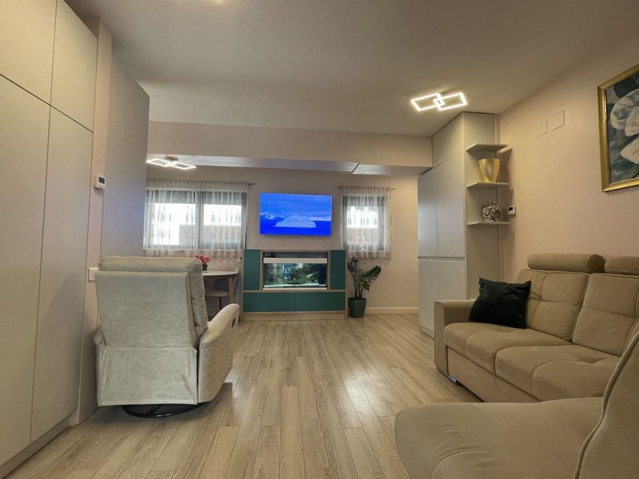 Închiriez - Proprietar - 3 camere premium terasă >20 mp ICON Residence Piața Victoriei Comision 0%