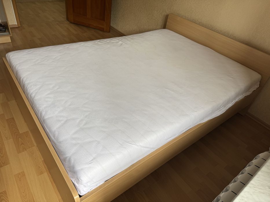 Срочно продам кровать