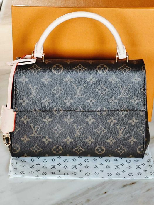 Louis Vuitton Елегантна Дамска Чанта
