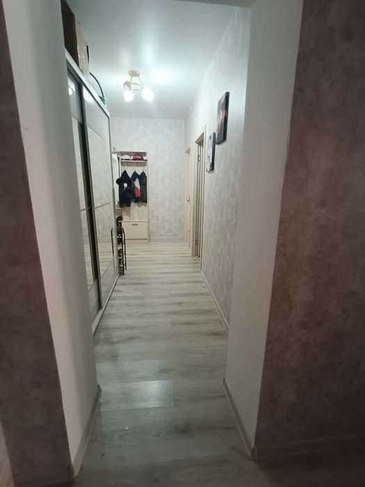 2 ком в Береке на 2 этаже