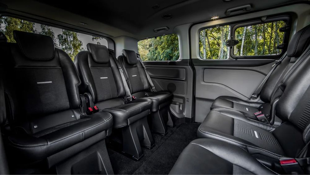Microbuz Ford Tourneo Custom Active, pentru inchiriere van premium, Cluj-Napoca