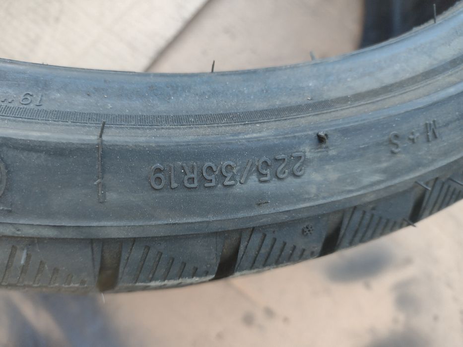 Единична 225/35/19 Fortuna dot3211