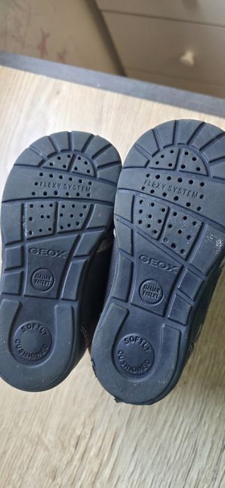 Продам утеплённые ботинки