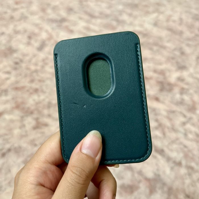 Кожаный картхолдер для iPhone