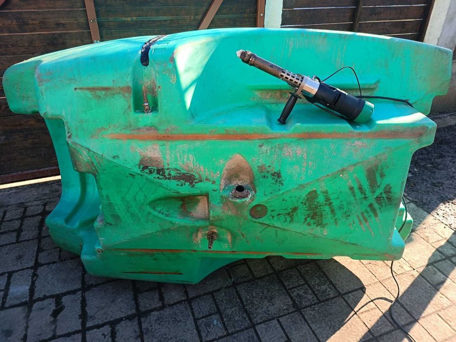 Reparatii/ lipire rezervoare combustibil, bazine, statii erbicidat