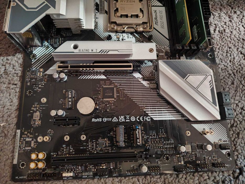 ASRock B650 Pro RS +RYZEN 5 7600X 6-Core (5.3 GHz Turbo) AM5 + 2x8GB  16GB РАМ DDR5