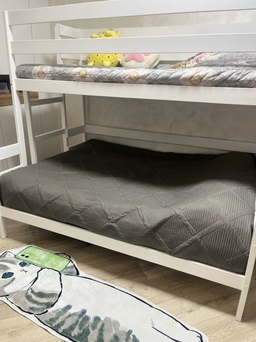 Двухярусная кровать