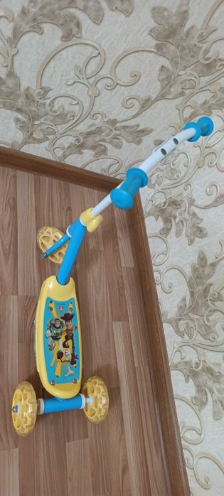 Самокат детский от 3 до 5 лет