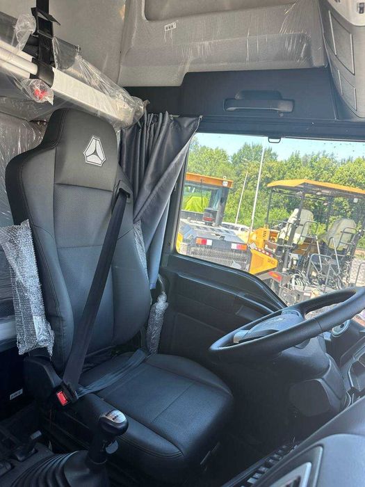 Седельный тягач Sitrak ZZ4256V364HE 2026 г.