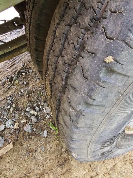 Vand sau dezmembrez renault Mascott  6.5t 2.8 150cp 6 trepte 
Basculabil pe spate de fabrica 
Cauciucuri bune 
Instalație AC
Scaun șofer cu perna aer
