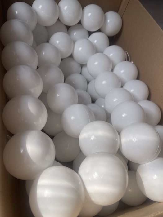 Bile din plastic (ghirlanda pentru decor)