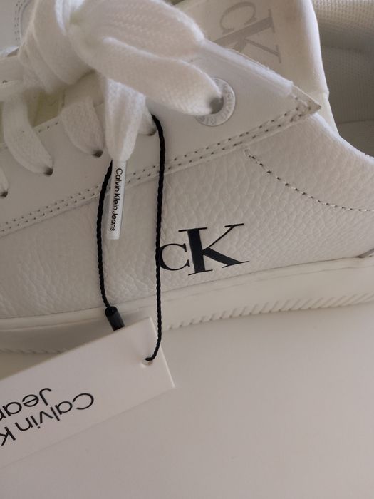 Дамски кецове от естествена кожа Calvin Klein номер 39