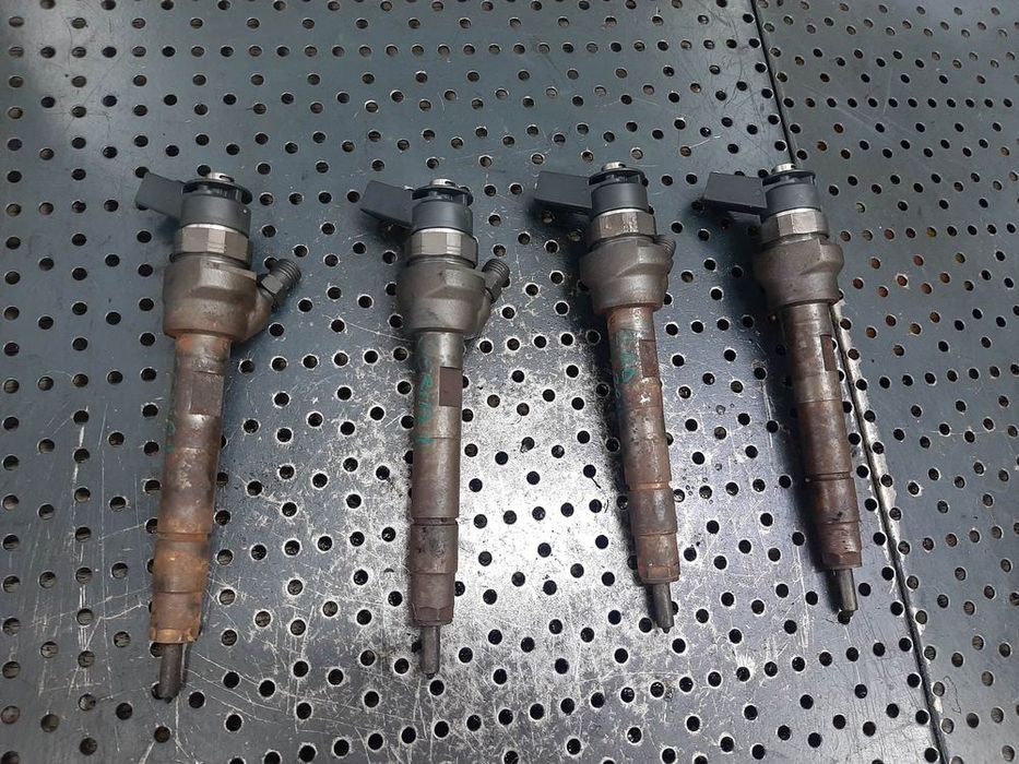 injector 0445110289 779844604 2.0 d  bmw serie 3 e90 e91 e92 x1 x3 serie 1 e87 e81 e82 e88
