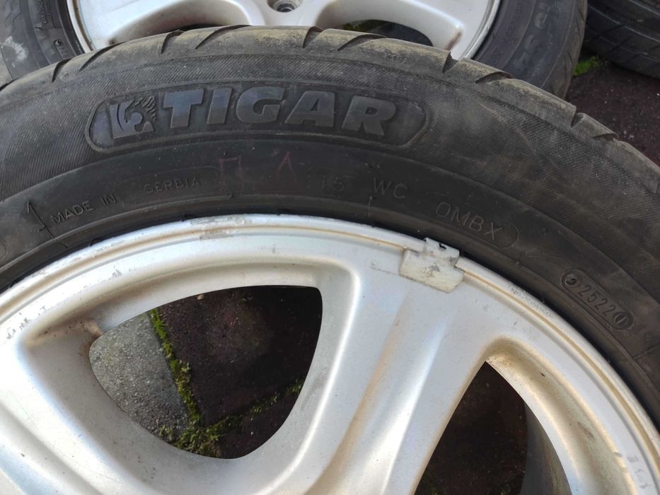 16 5 100 от Subaru с гуми