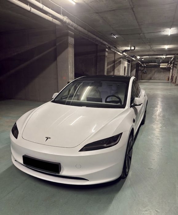 Tesla Model 3 Highland SR Interior White