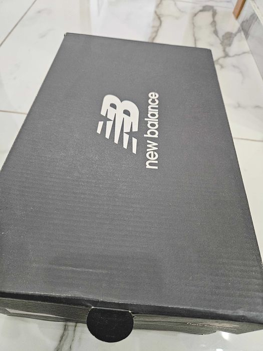 Оригинални маратонки New Balance 9060