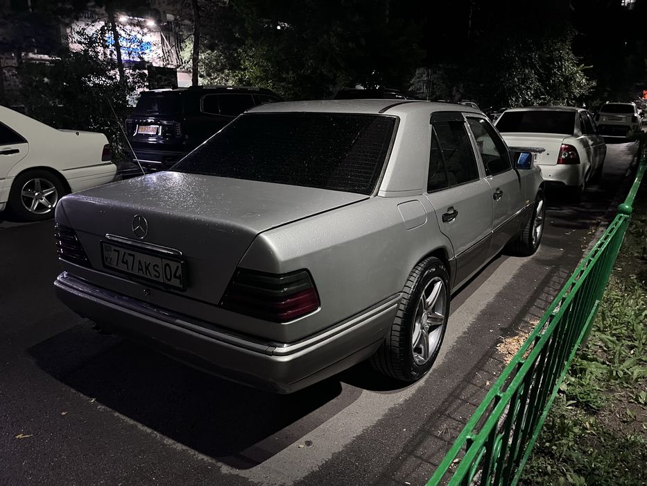 Mercedes-benz e300