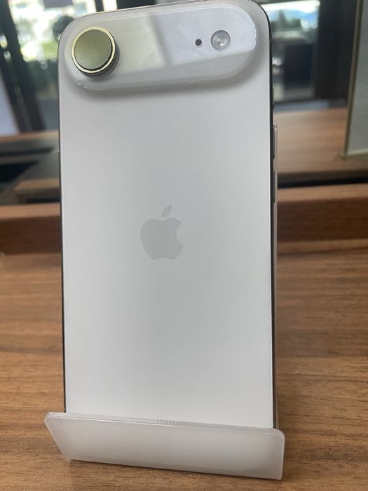 Iphone 17 Air 256 Gb baterie 99%