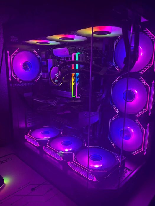 Vand PC High-End Nou ! ! ! +Periferice