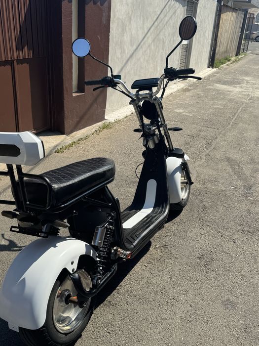 Scuter electric.