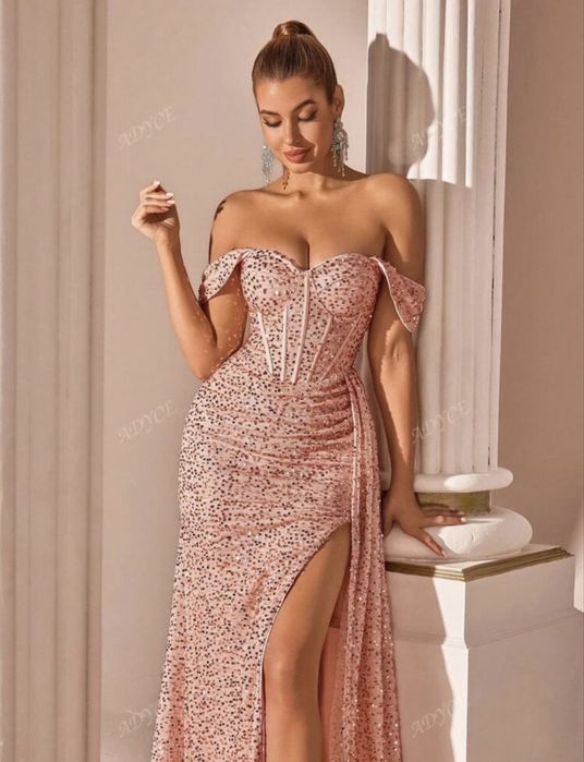 Официална рокля