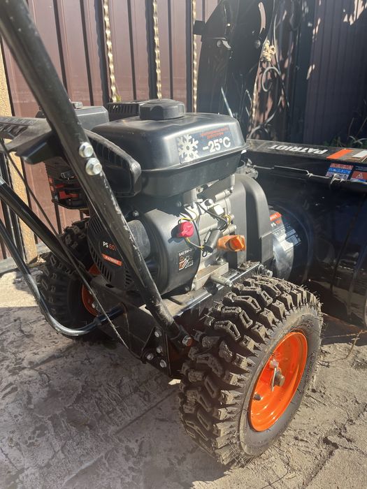 Продам Снегоочиститель