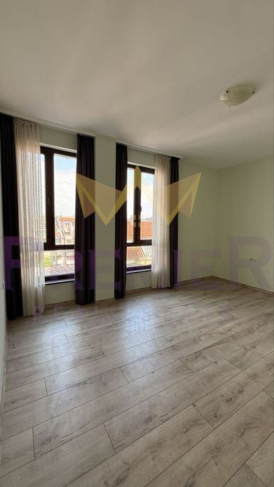 Продава се Многостаен апартамент в Пловдив, Кършияка - 192 кв.м за 930 €/кв.м - Снимка #3