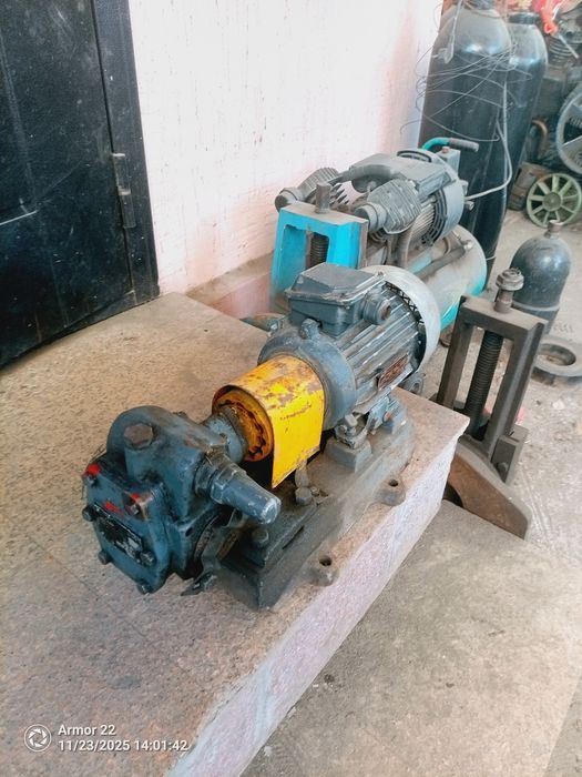 Масляный насос с электродвигателем