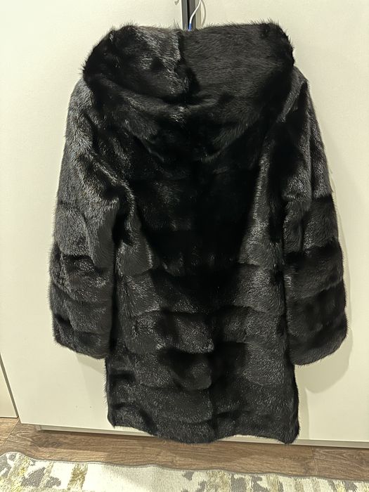 Продам ноковую шубу