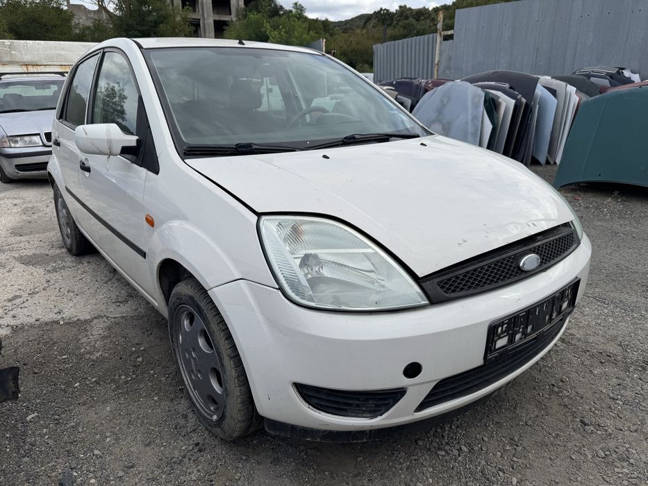 Ford Fiesta 1.6i 16v 100hp 2004г На Части