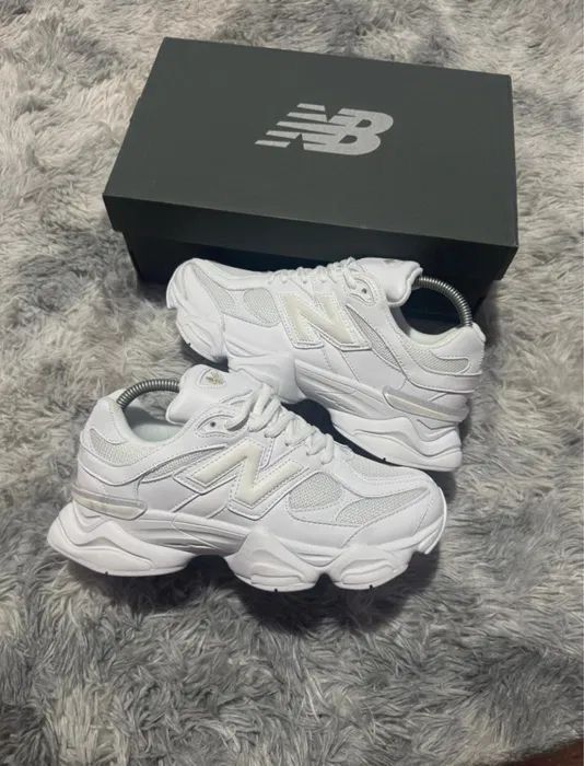 NEW BALANCE 9060 Diverse Culori