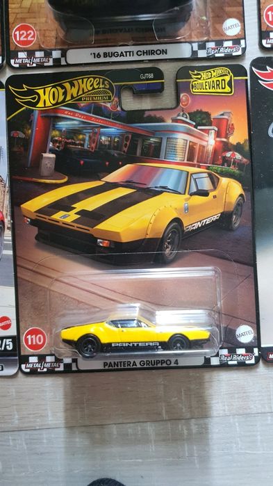 Hot Wheels Premium part1