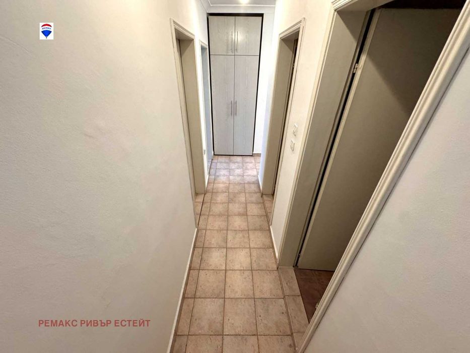 Тристаен апартамент за продажба кв. Ялта