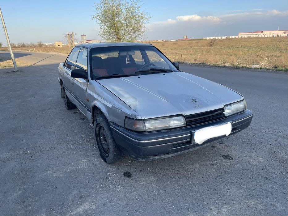 Продам Mazda  .1990 г. 2 л